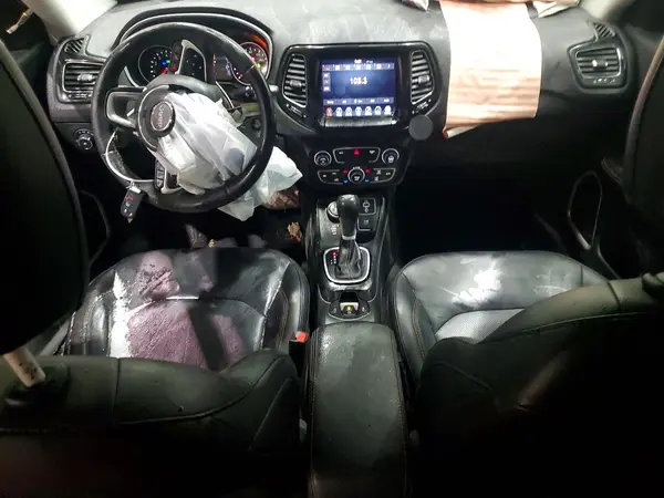3C4NJDCB9JT395629 2018 JEEP COMPASS - Image 8