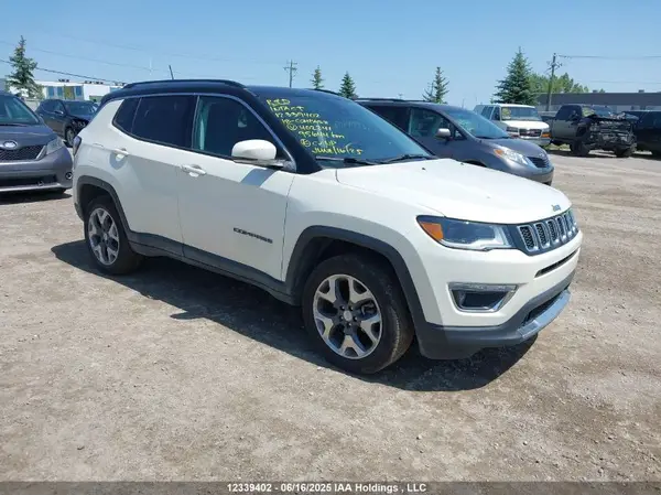 3C4NJDCB9JT402241 2018 JEEP COMPASS - Image 1
