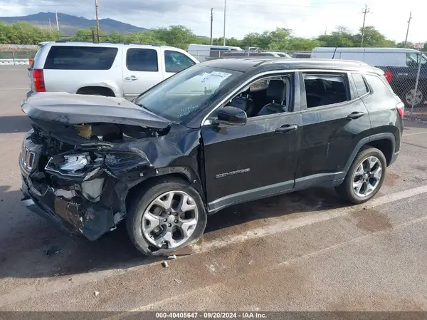 3C4NJDCB9JT423168 2018 JEEP COMPASS - Image 2