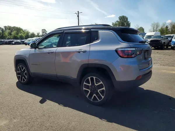 3C4NJDCB9JT435420 2018 JEEP COMPASS - Image 2