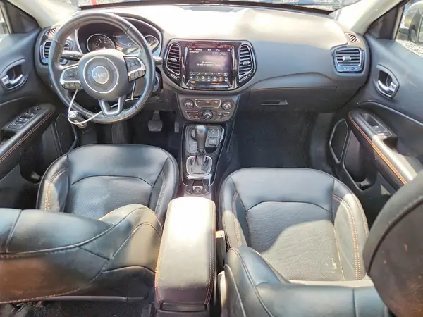 3C4NJDCB9JT470605 2018 JEEP COMPASS - Image 8