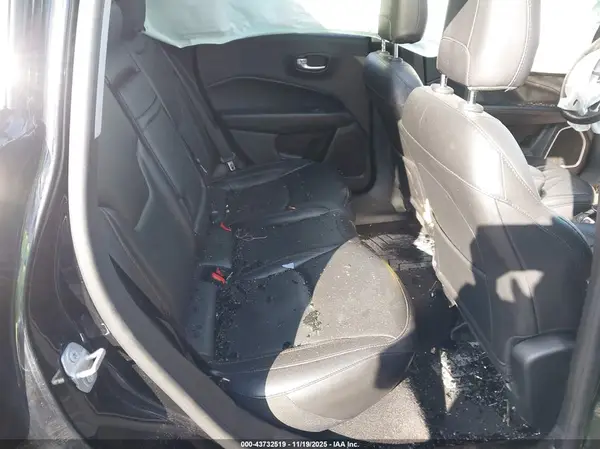 3C4NJDCB9KT594519 2019 JEEP COMPASS - Image 8