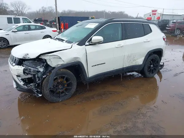 3C4NJDCB9KT596397 2019 JEEP COMPASS - Image 2