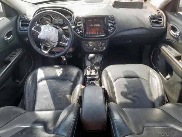 3C4NJDCB9KT618950 2019 JEEP COMPASS - Image 8