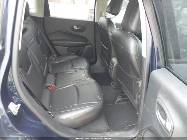 3C4NJDCB9KT618964 2019 JEEP COMPASS - Image 8