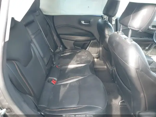 3C4NJDCB9KT620665 2019 JEEP COMPASS - Image 8