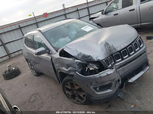 3C4NJDCB9KT620682 2019 JEEP COMPASS - Image 1