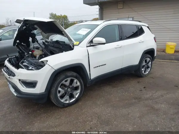 3C4NJDCB9KT620830 2019 JEEP COMPASS - Image 2