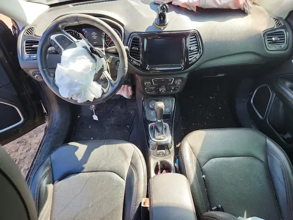3C4NJDCB9KT652905 2019 JEEP COMPASS - Image 8