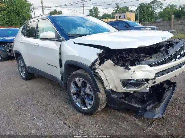 3C4NJDCB9KT672751 2019 JEEP COMPASS - Image 1