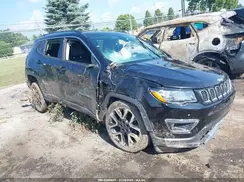 3C4NJDCB9KT697908 2019 JEEP COMPASS
