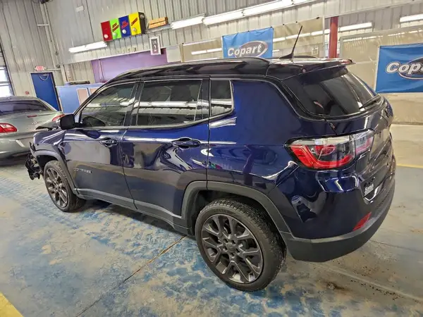 3C4NJDCB9KT724296 2019 JEEP COMPASS - Image 2