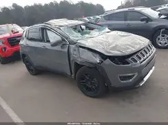 3C4NJDCB9KT724380 2019 JEEP COMPASS