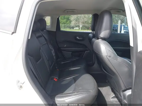 3C4NJDCB9KT732902 2019 JEEP COMPASS - Image 8