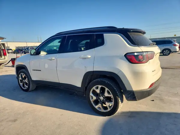 3C4NJDCB9KT740403 2019 JEEP COMPASS - Image 2