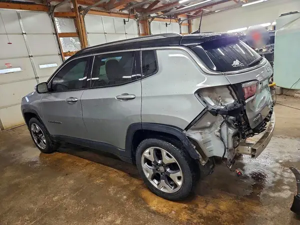 3C4NJDCB9KT747450 2019 JEEP COMPASS - Image 2