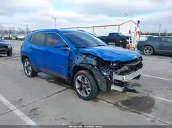 3C4NJDCB9KT753491 2019 JEEP COMPASS
