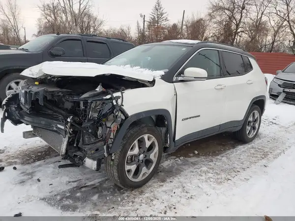 3C4NJDCB9KT755029 2019 JEEP COMPASS - Image 2