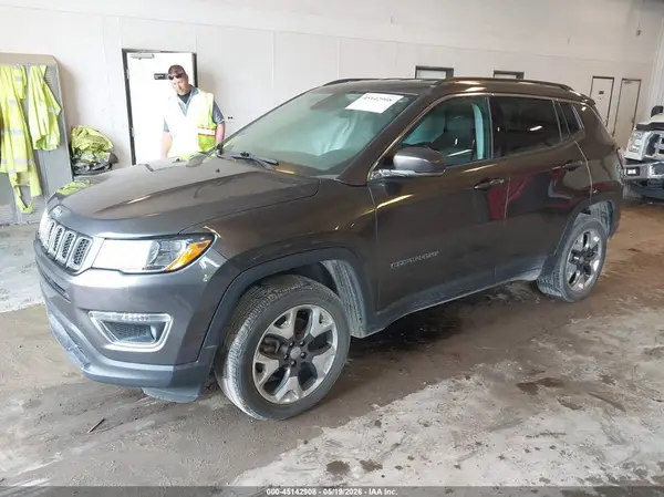 3C4NJDCB9KT854370 2019 JEEP COMPASS - Image 2