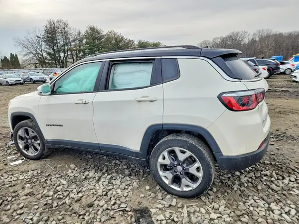 3C4NJDCB9LT156424 2020 JEEP COMPASS - Image 2