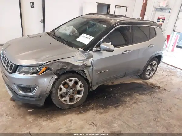 3C4NJDCB9LT221711 2020 JEEP COMPASS - Image 2