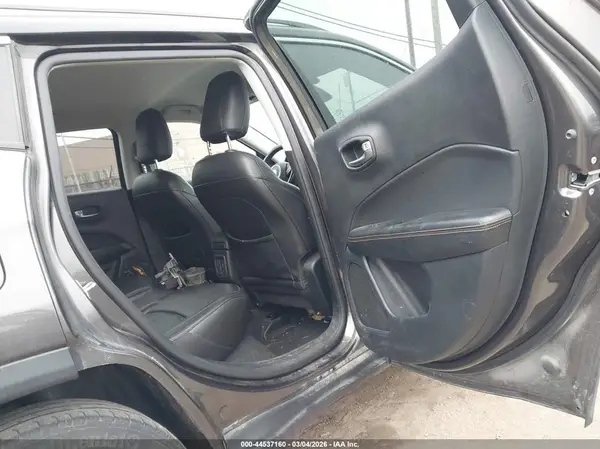 3C4NJDCB9MT515675 2021 JEEP COMPASS - Image 8