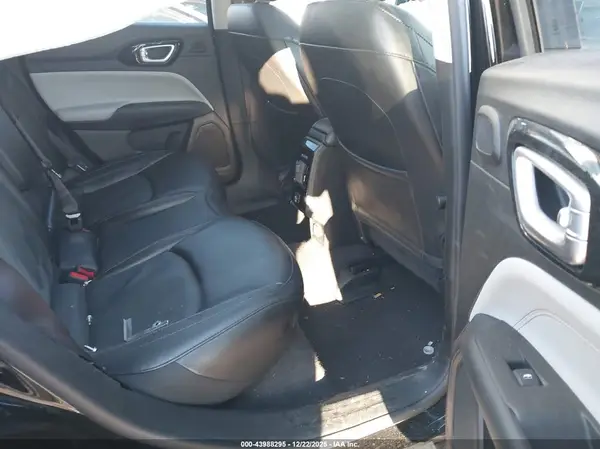 3C4NJDCB9NT100731 2022 JEEP COMPASS - Image 8