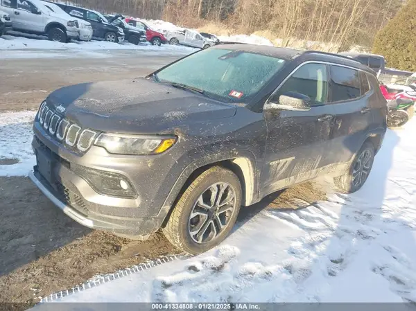 3C4NJDCB9NT105007 2022 JEEP COMPASS - Image 2
