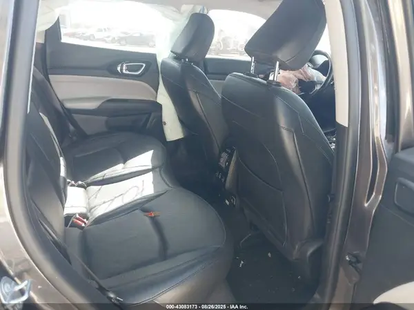 3C4NJDCB9NT107257 2022 JEEP COMPASS - Image 8