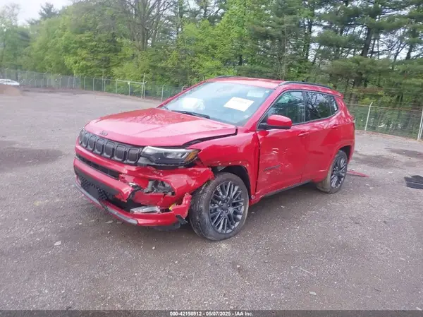 3C4NJDCB9NT136225 2022 JEEP COMPASS - Image 2