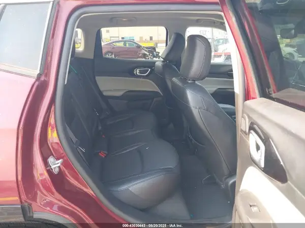 3C4NJDCB9NT142364 2022 JEEP COMPASS - Image 8