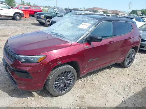 3C4NJDCB9NT143014 2022 JEEP COMPASS - Image 2