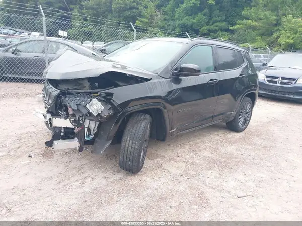 3C4NJDCB9NT164168 2022 JEEP COMPASS - Image 2