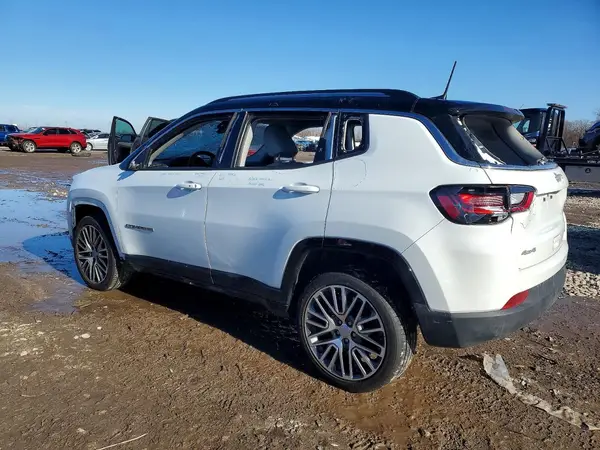 3C4NJDCB9NT166681 2022 JEEP COMPASS - Image 2