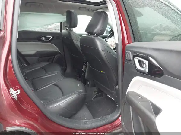 3C4NJDCB9NT180208 2022 JEEP COMPASS - Image 8