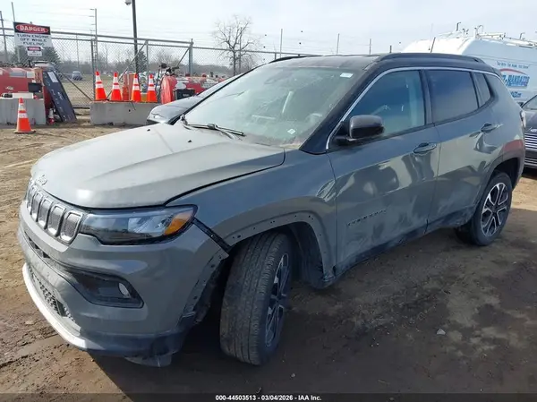3C4NJDCB9NT196425 2022 JEEP COMPASS - Image 2