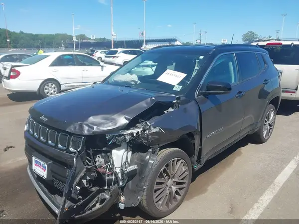 3C4NJDCB9NT197381 2022 JEEP COMPASS - Image 2
