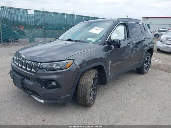 3C4NJDCB9NT197476 2022 JEEP COMPASS - Image 2