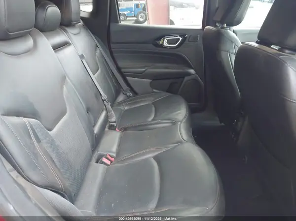 3C4NJDCB9NT213093 2022 JEEP COMPASS - Image 8