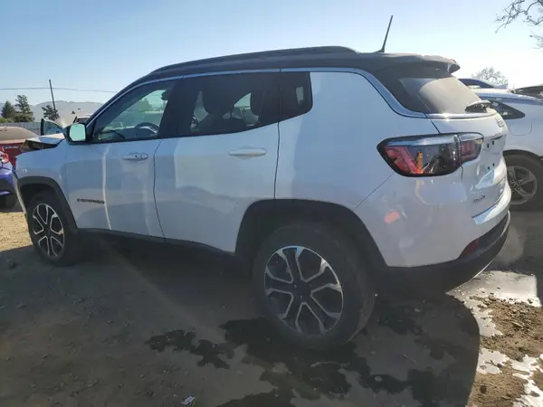 3C4NJDCB9NT222778 2022 JEEP COMPASS - Image 2