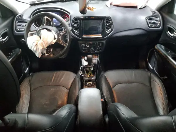 3C4NJDCBXHT607321 2017 JEEP COMPASS - Image 8