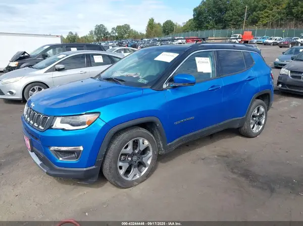 3C4NJDCBXHT617122 2017 JEEP COMPASS - Image 2