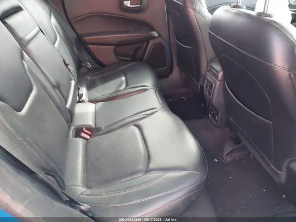 3C4NJDCBXHT617122 2017 JEEP COMPASS - Image 8
