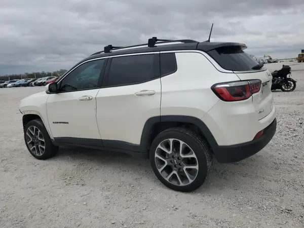 3C4NJDCBXJT136227 2018 JEEP COMPASS - Image 2