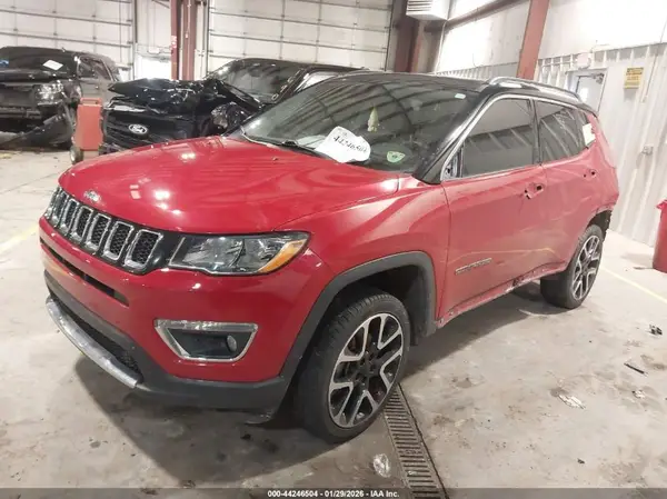 3C4NJDCBXJT150970 2018 JEEP COMPASS - Image 2