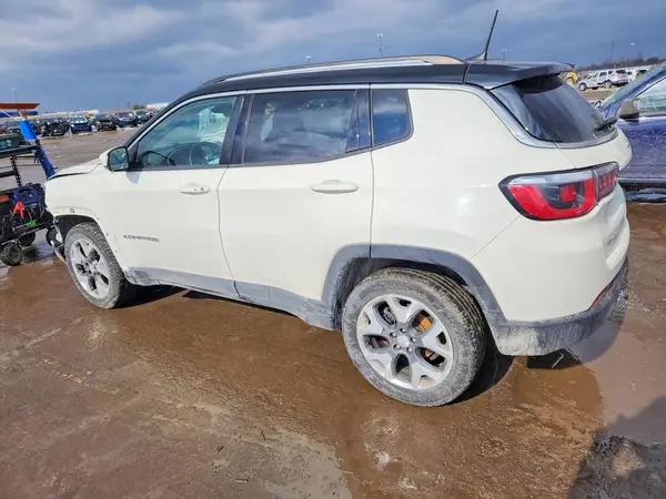 3C4NJDCBXJT175190 2018 JEEP COMPASS - Image 2