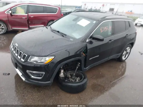 3C4NJDCBXJT180275 2018 JEEP COMPASS - Image 2