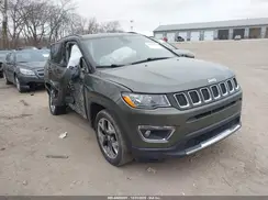3C4NJDCBXJT210195 2018 JEEP COMPASS
