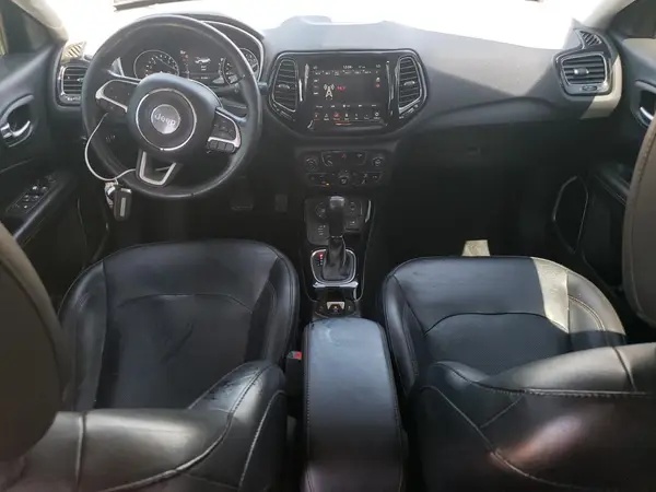 3C4NJDCBXJT222038 2018 JEEP COMPASS - Image 8