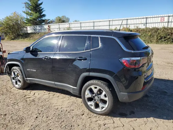 3C4NJDCBXJT231161 2018 JEEP COMPASS - Image 2